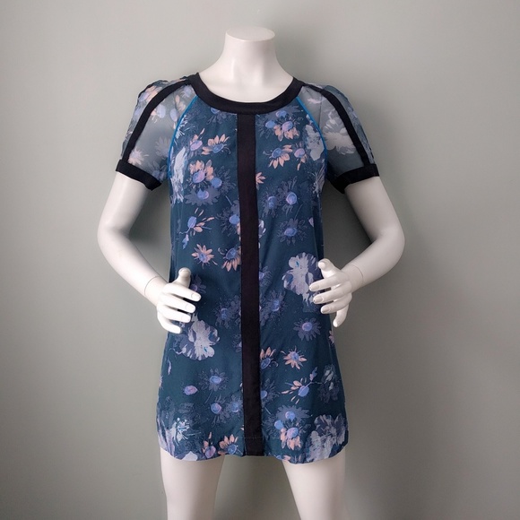 Elizabeth and James Tops - Elizabeth & James Floral Sheer Sleeve Tunic Blouse